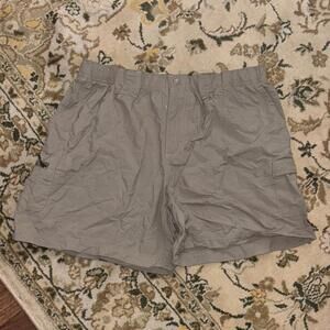 Columbia Moss Green Cargo Pockets Shorts Relaxed Fit Lightweight Nylon